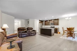 316 Warm Springs Dr, Fairborn, OH 45324 - Photo 9