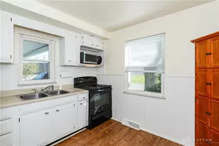 139 Hower Ln, Fairborn, OH 45324 - Photo 13