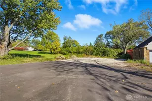 2520 Harshman Rd, Dayton, OH 45424 - Photo 39