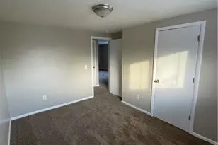 410 N Cherrywood Ave, Dayton, OH 45403 - Photo 13