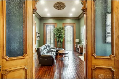 208 W Monument Avenue, Dayton, OH 45402 - Photo 25