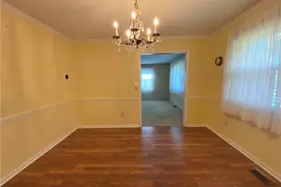 1811 Greenbriar Dr, Troy, OH 45373 - Photo 9