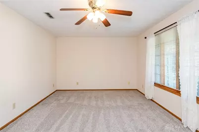 6936 Willow Tree Lane, Dayton, OH 45424 - Photo 7