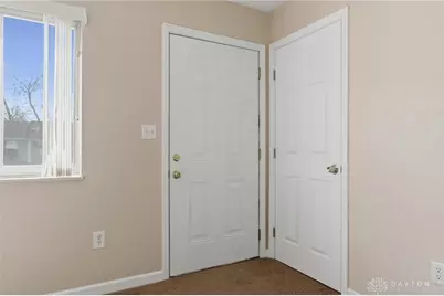 6596 Oak Hill Drive, Enon Vlg, OH 45323 - Photo 5