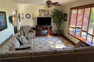 8721 Haddix Rd, Fairborn, OH 45324 - Photo 5