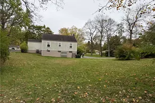 71 Westbrook Rd, Dayton, OH 45415 - Photo 9