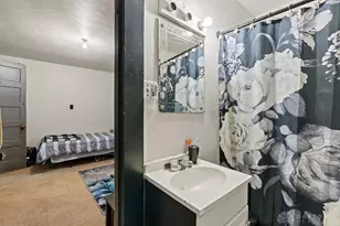 523 Carlisle Ave, Dayton, OH 45410 - Photo 15