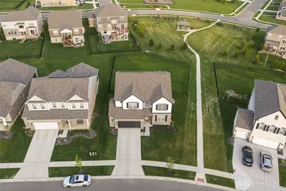 419 Carleton Drive, Sugarcreek Twp, OH 45440 - Photo 3