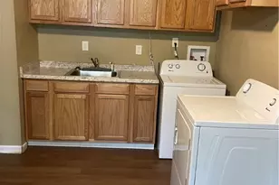 6236 Carmin Ave, Dayton, OH 45417 - Photo 3