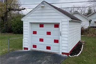 425 Elmhurst Rd, Dayton, OH 45417 - Photo 3