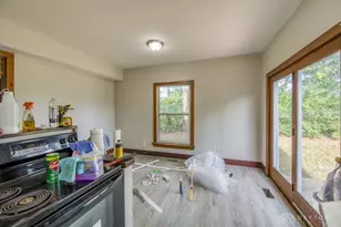 1012 Saint Adelbert Ave, Dayton, OH 45404 - Photo 7