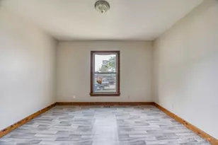 1012 Saint Adelbert Ave, Dayton, OH 45404 - Photo 5