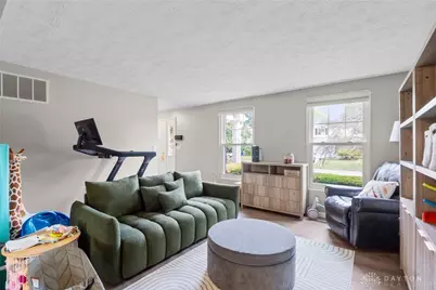 6427 Silver Pheasant Court, Dayton, OH 45424 - Photo 7