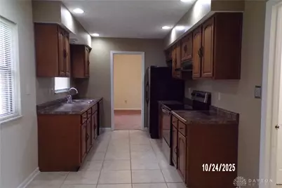 720 Talowood Drive, Beavercreek, OH 45430 - Photo 17