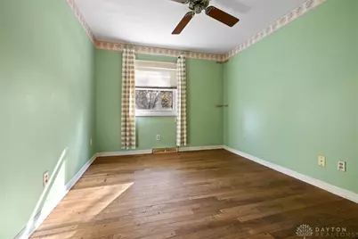 617 Laurelann Drive, Dayton, OH 45429 - Photo 9