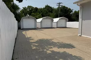 523 Newport Rd, Xenia, OH 45385 - Photo 3