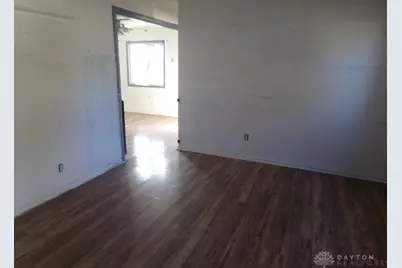 686 S Riverview Avenue, Miamisburg, OH 45342 - Photo 5