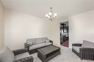 10001 Cobble Brook Dr, Dayton, OH 45458 - Photo 9