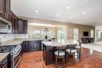 10001 Cobble Brook Drive, Dayton, OH 45458 - Photo 13