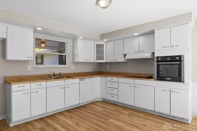 1296 Horizon Drive, Fairborn, OH 45324 - Photo 15