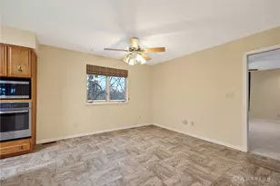 457 Merrick Dr, Beavercreek, OH 45434 - Photo 17