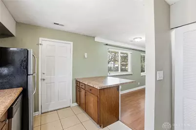 651 Wiltshire Boulevard, Dayton, OH 45419 - Photo 9