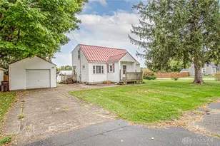 111 Estelle Ave, Enon Vlg, OH 45323 - Photo 3