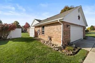 4737 Cottonville Rd, Jamestown Vlg, OH 45335 - Photo 5