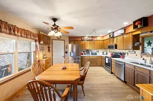 4737 Cottonville Rd, Jamestown Vlg, OH 45335 - Photo 9