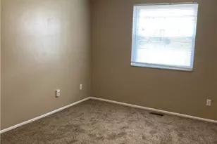 4908 Northcutt Pl, Dayton, OH 45414 - Photo 5