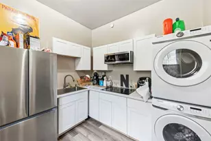 830 York St, Cincinnati, OH 45214 - Photo 9