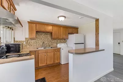 2090 Mattis Drive, Dayton, OH 45439 - Photo 9