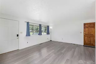 2090 Mattis Dr, Dayton, OH 45439 - Photo 3