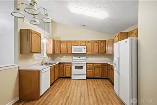 4093 Vitek Dr, Dayton, OH 45424 - Photo 7