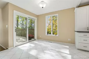 6521 Shadow Wynd Cir, Centerville, OH 45459 - Photo 9