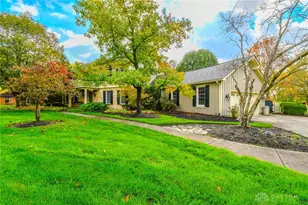 1315 Woodland Greens Blvd, Springboro, OH 45066 - Photo 3