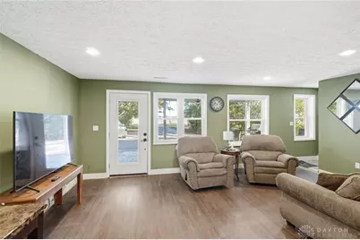 8946 Old Dayton Road, Dayton, OH 45417 - Photo 9