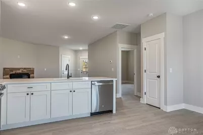 926 Wright Cycle Boulevard, Xenia, OH 45385 - Photo 7