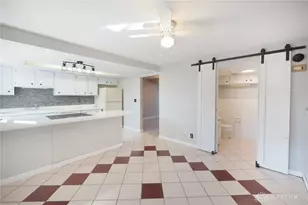 1310 Rona Village Blvd, Fairborn, OH 45324 - Photo 13