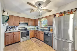 547 Lakengren Dr, Eaton, OH 45320 - Photo 13