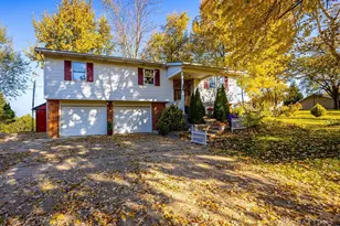 547 Lakengren Dr, Eaton, OH 45320 - Photo 1