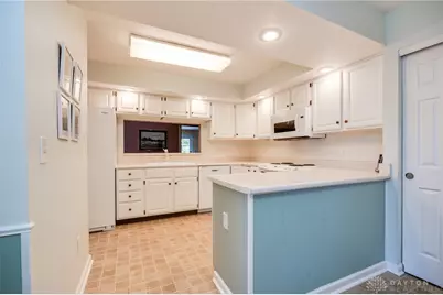 373 Weathersfield Drive, Dayton, OH 45440 - Photo 15