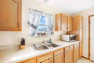 454 Thompson Drive, Fairborn, OH 45324 - Photo 9