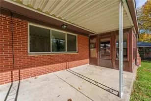 1806 Pinecrest Dr, Dayton, OH 45414 - Photo 39