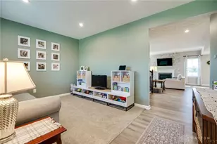 2064 Running Strm Ct, Clearcreek Twp, OH 45458 - Photo 9