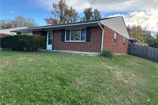 2824 Pinegrove Dr, Dayton, OH 45449 - Photo 1