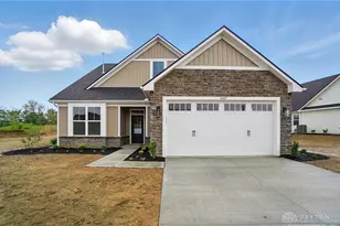 1507 Kingsgate, Springfield, OH 45502 - Photo 1