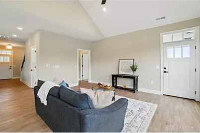 1509 Kingsgate, Springfield, OH 45502 - Photo 9