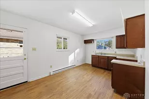 641 Prince Albert Blvd, Riverside, OH 45404 - Photo 7