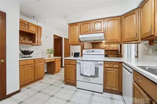 4541 Acreview Ln, Dayton, OH 45429 - Photo 17